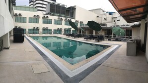 Outdoor pool - Aliya Hotel Klang (Klang)