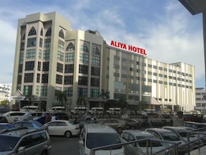 واجهة المنشأة