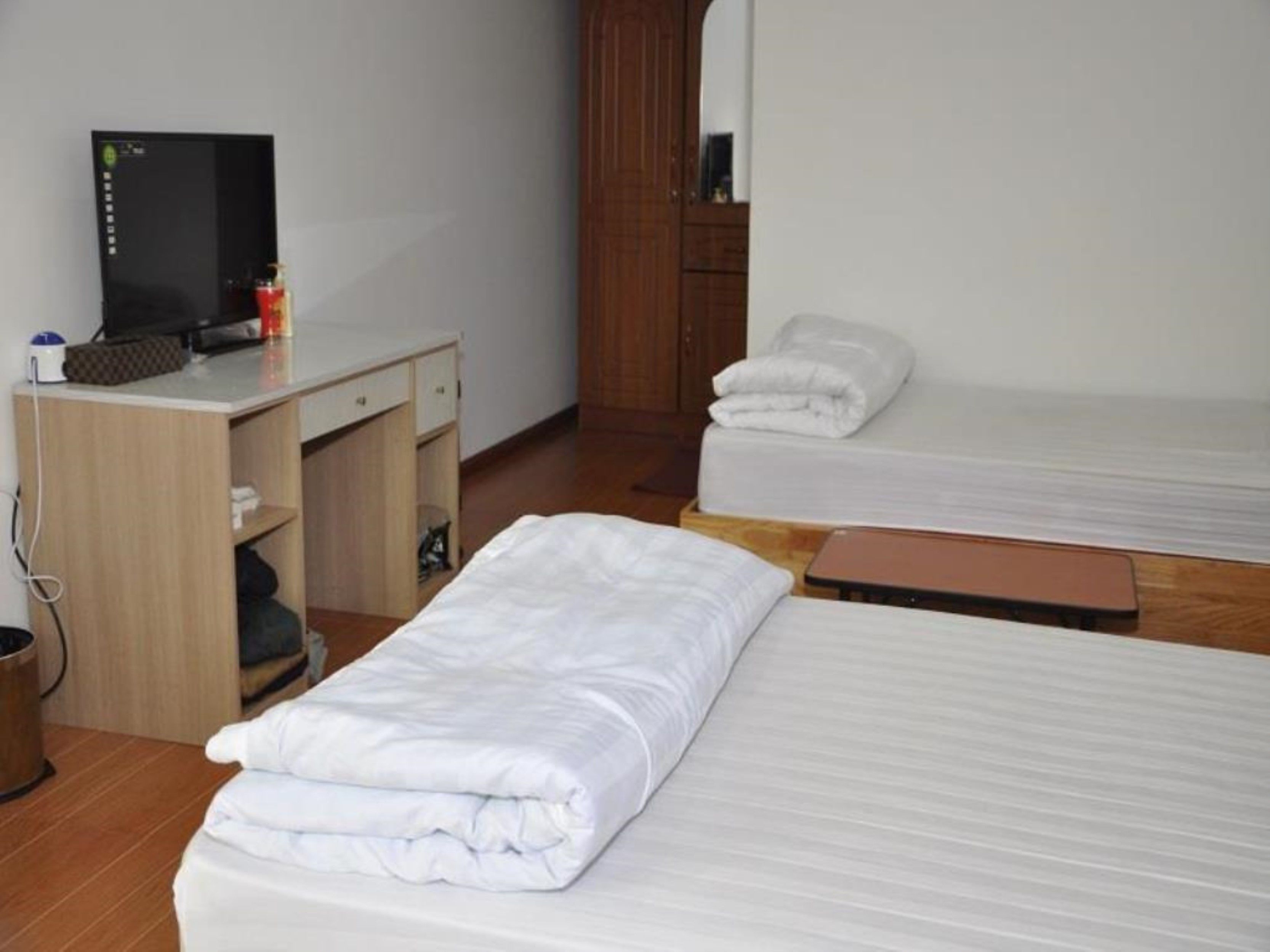 standard room | minibar, desk, free wifi