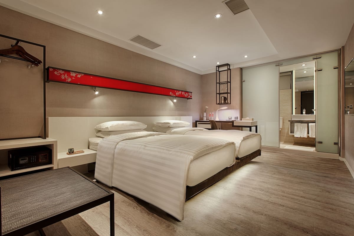 Zweibettzimmer | Hochwertige Bettwaren, Daunenbettdecken, Minibar, Zimmersafe