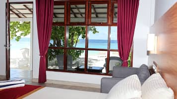 Honeymoon Double Room, 1 King Bed, Sea View | Minibar, in-room safe, desk, laptop workspace