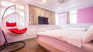 Premium bedding, down duvets, desk, soundproofing