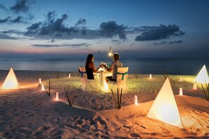 Restaurant - Nazaki Beach Hotel Maldives (Gan)