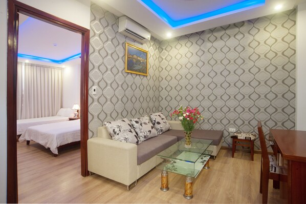 Apartment | Minibar, desk, free WiFi - Phuong Tung Hotel (Da Nang)