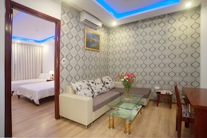 Appartement | Minibar, bureau, Wi-Fi gratuit