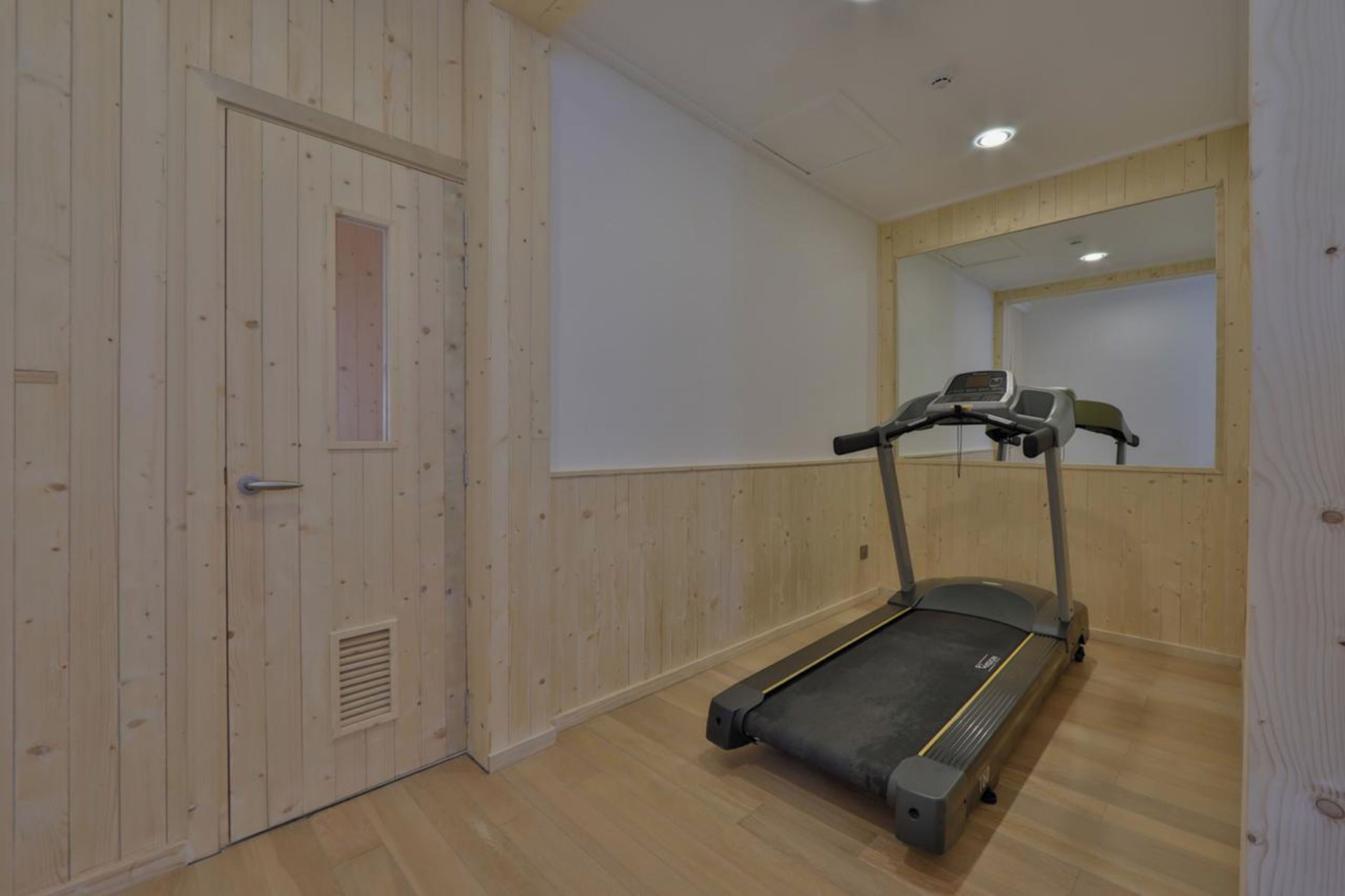 presidential suite with infinity pool (20% off on spa) | 1 bedroom, premium bedding, minibar, in-room safe