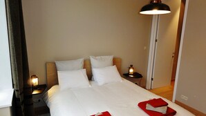 Apartment, 1 Bedroom (La 12) | Premium bedding, blackout curtains, iron/ironing board - Train Flat (Brussels)
