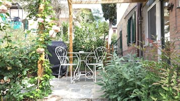 Leilighet, hageutsikt | Terrasse/patio