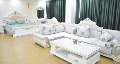 Phoenix Hotel