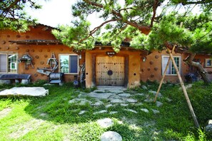 Front of property - Seunggok E-CO Experience Village (Sangju)