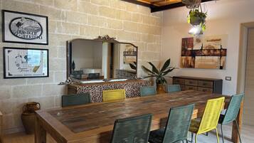 Ilmainen päivittäinen buffetaamiainen