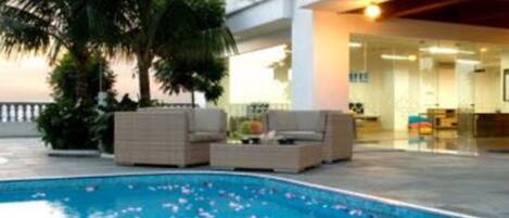 Alberca al aire libre