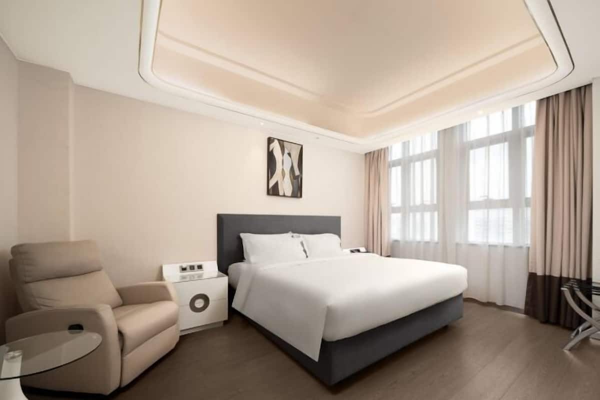 Premium bedding, minibar, in-room safe, individually decorated