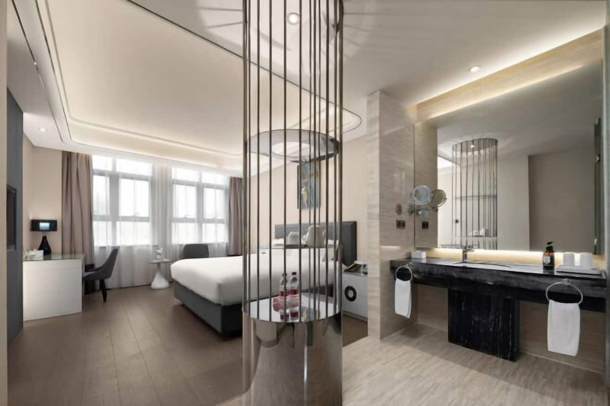 Premium bedding, minibar, in-room safe, individually decorated