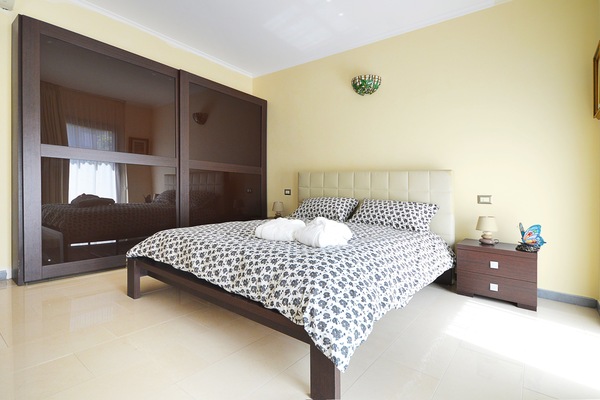 1 habitación, ropa de cama de alta calidad y minibar