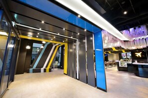 Interior entrance - Uinn Business Hotel - Taipei Shilin (Taipei)