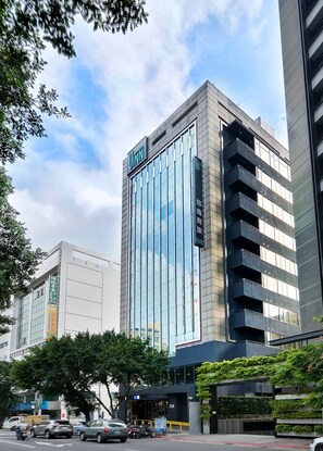 Front of property - Uinn Business Hotel - Taipei Shilin (Taipei)