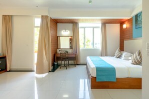 Deluxe Double Room with Balcony and Parital View - Noomoo Hulhumale (Hulhumalé)