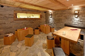 Regional cuisine - Hotel Walliserkanne (Graechen)