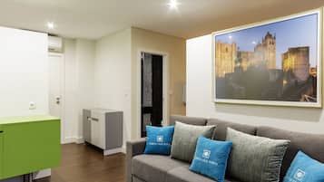 Apartment Studio (4 persons) | Sábanas de algodón egipcio, cortinas opacas, cunas (de pago)