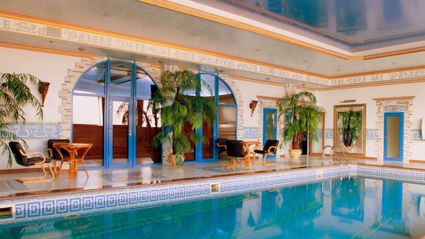 Indoor pool - Hotel Kamelot (Kyiv)