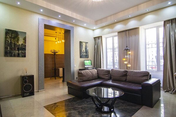 Comfort Apartment, 3 Bedrooms | Interior - Tbilisi Core: Aquarius (Tbilisi)