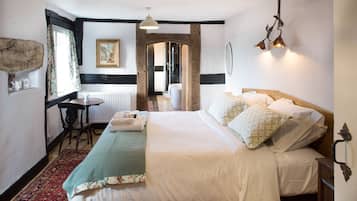 Egyptian cotton sheets, premium bedding, individually decorated