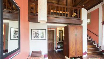 Balcony Suite | Premium bedding, free minibar, in-room safe, desk