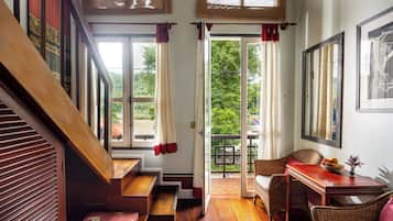 Chambre, balcon (Maisonettes) | Vue de la chambre