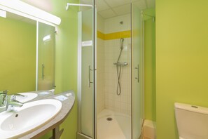 Double Room, Non Smoking | Bathroom | Shower, free toiletries, hair dryer, towels - Pressoir Hôtel (Saint-Calais)
