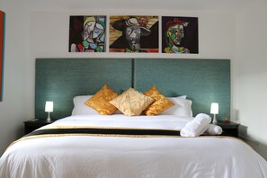 Deluxe Room, 1 King Bed | Premium bedding, in-room safe, free WiFi, bed sheets - Beta Hotel Salento (Salento)
