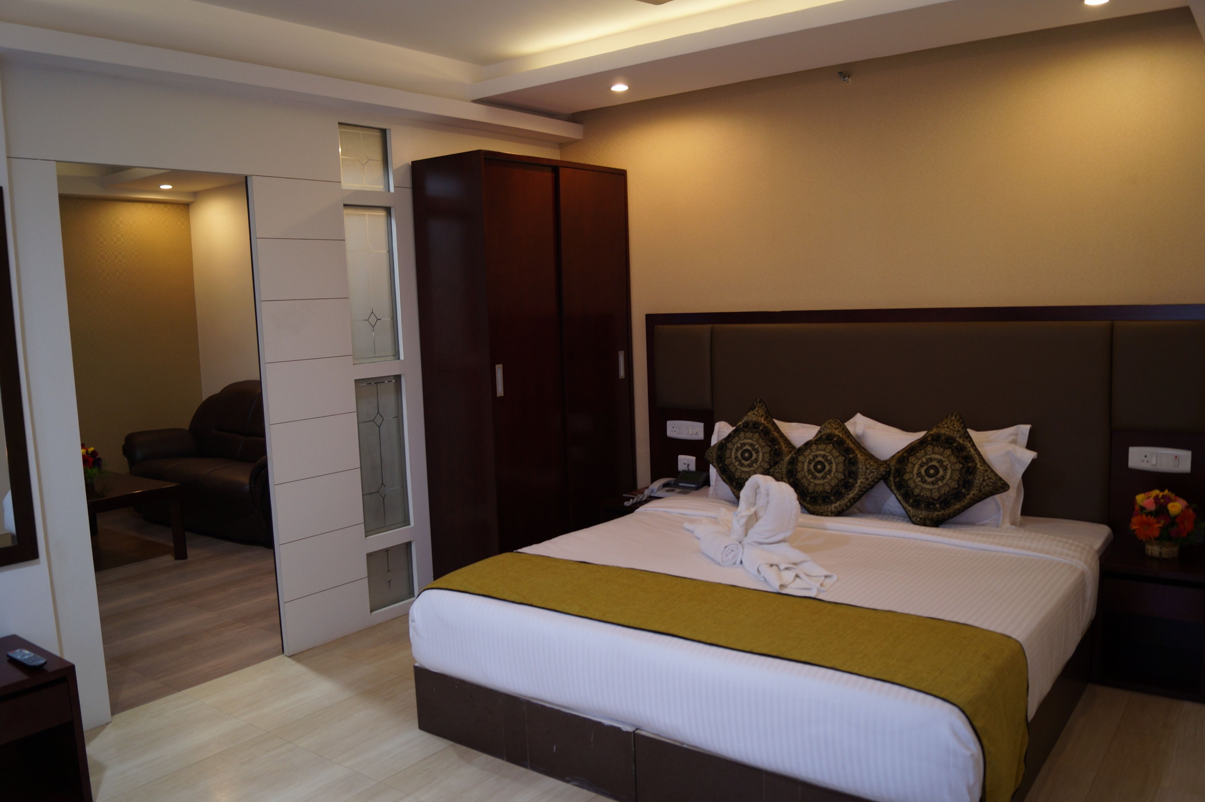 1 bedroom, premium bedding, minibar, in-room safe