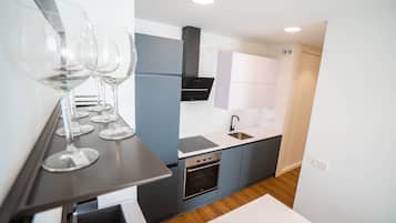 Refrigerador, microondas, horno y tostadora