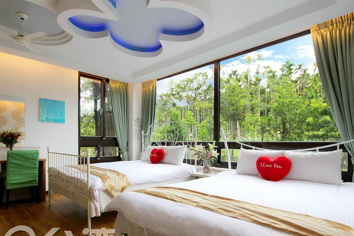 Individually decorated, blackout curtains, soundproofing, free WiFi