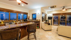 Living area | Flat-screen TV - Casa Soleil (Cabo San Lucas)