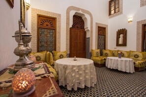 Lobby sitting area - Dar Bab Guissa (Fes)