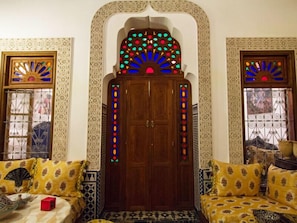 Breakfast, lunch and dinner served  - Dar Bab Guissa (Fes)