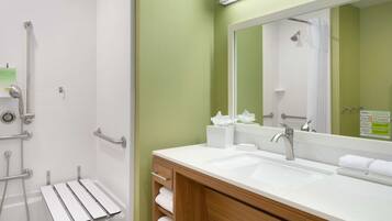 Suite, 1 Queen Bed, Accessible, Bathtub | Bathroom | Free toiletries, hair dryer, bathrobes, towels