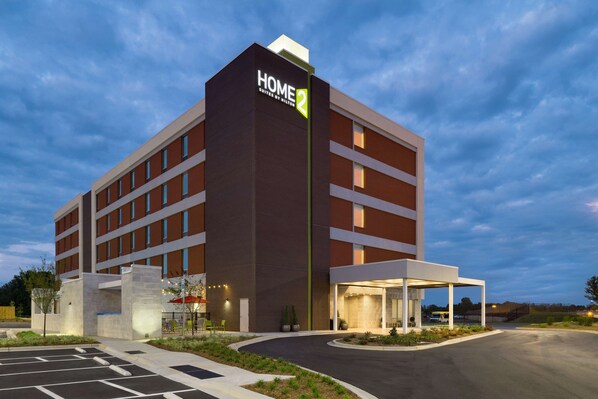 Exterior - Home2 Suites by Hilton Charlotte Airport (Charlotte)