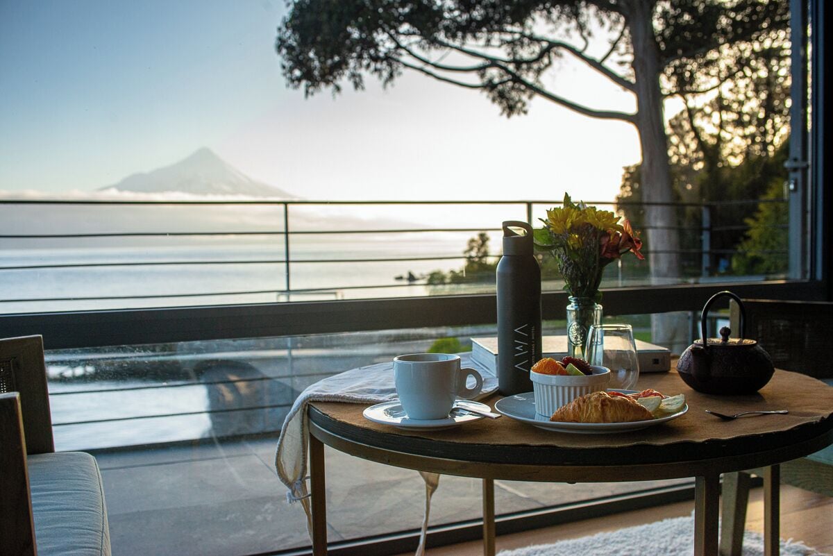 egyptian cotton sheets, premium bedding, minibar, in-room safe