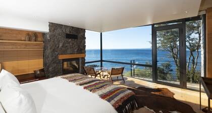 Hotel AWA Puerto Varas