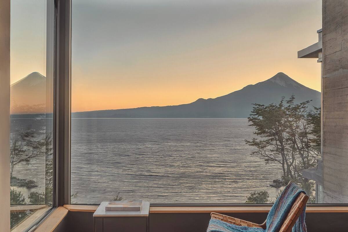 superior room | egyptian cotton sheets, premium bedding, minibar, in-room safe