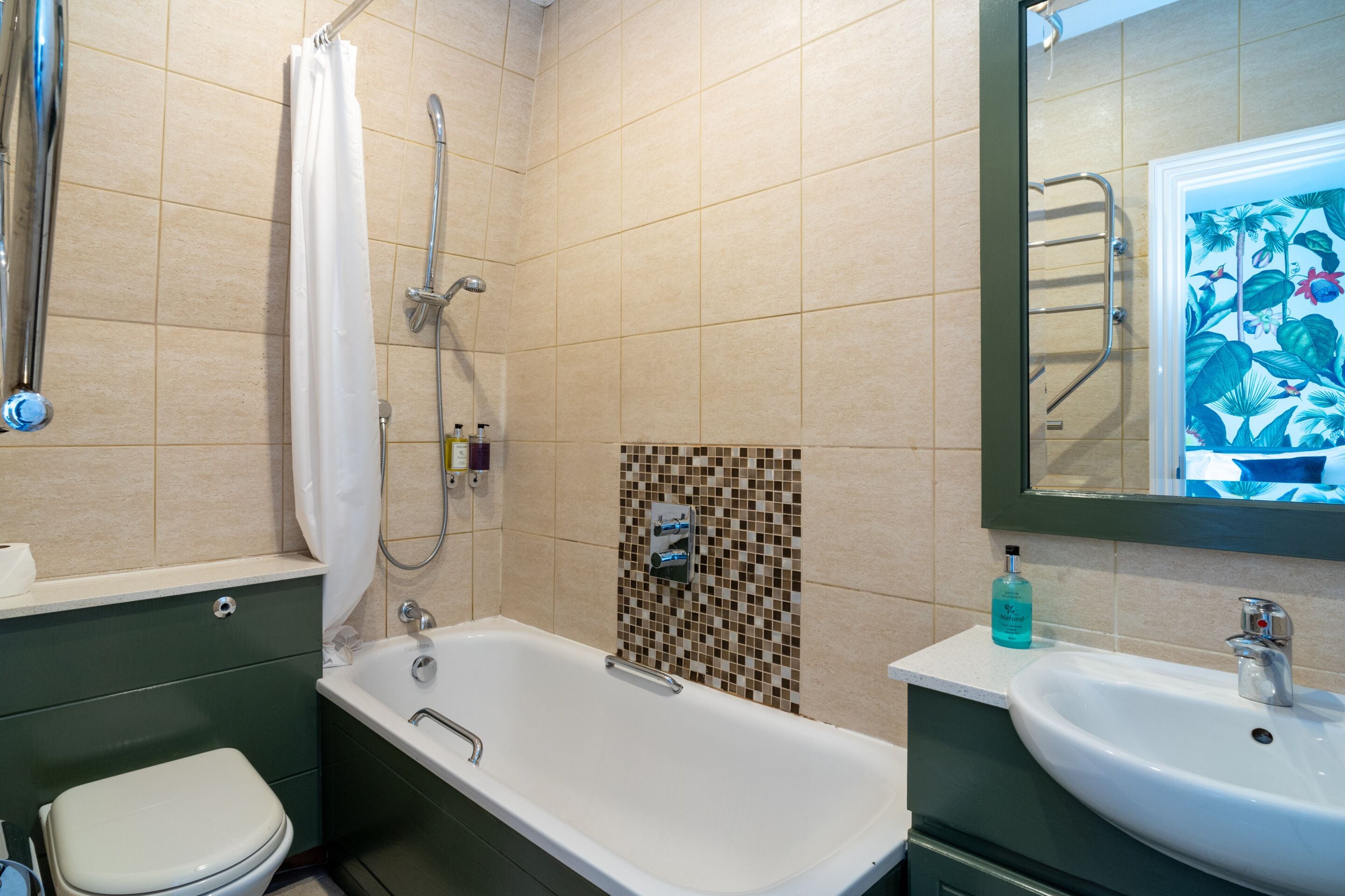 double room, ensuite | bathroom | free toiletries, hair dryer, towels, soap