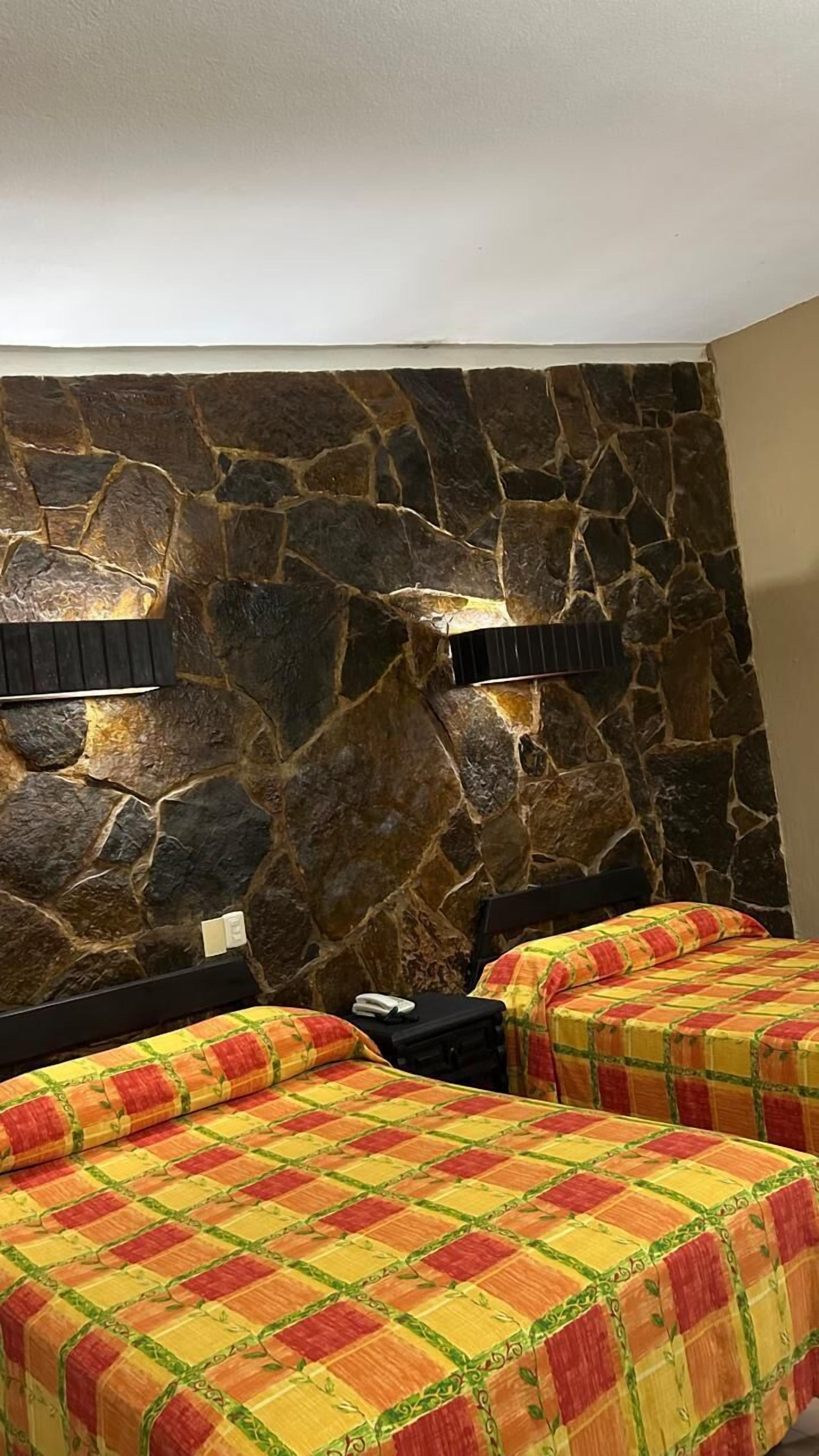 Standard Room, 2 Double Beds