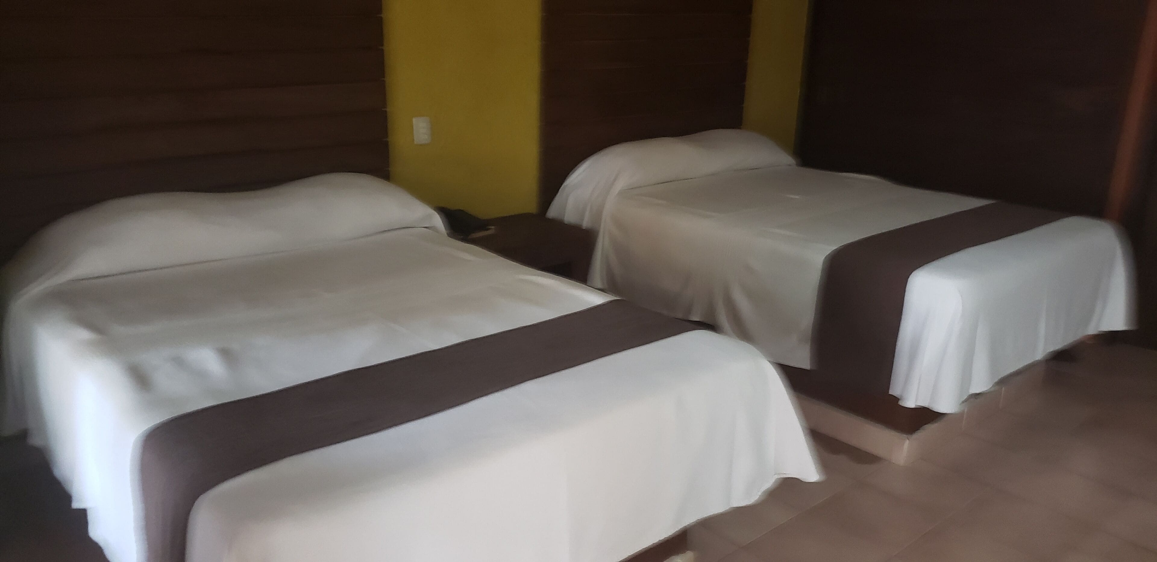 standard room, 2 double beds | desk, soundproofing, iron/ironing board, free wifi