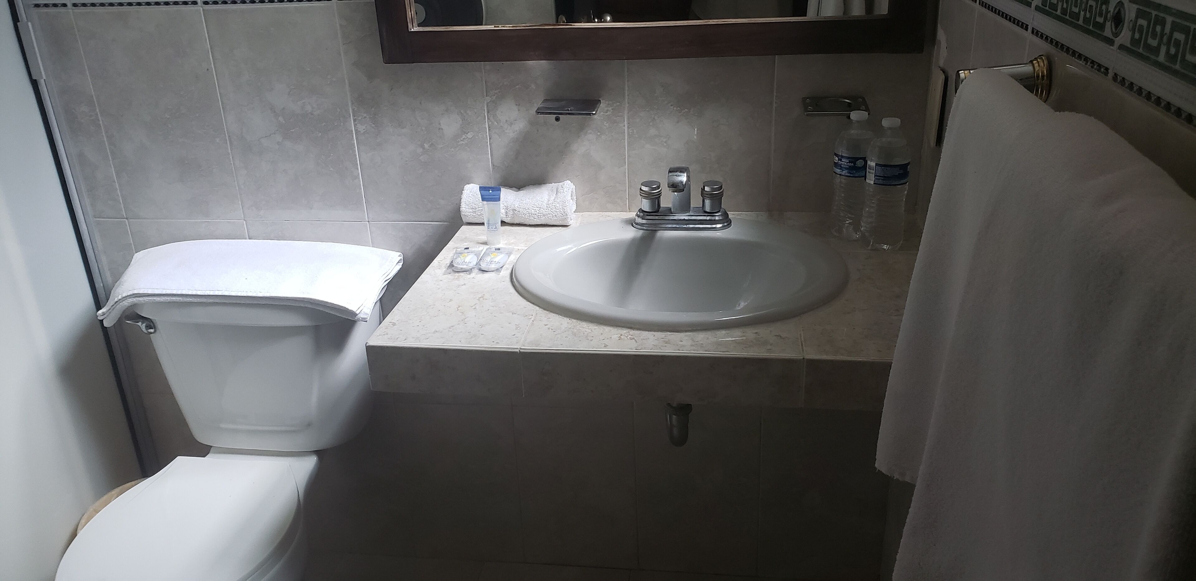 shower, free toiletries, towels