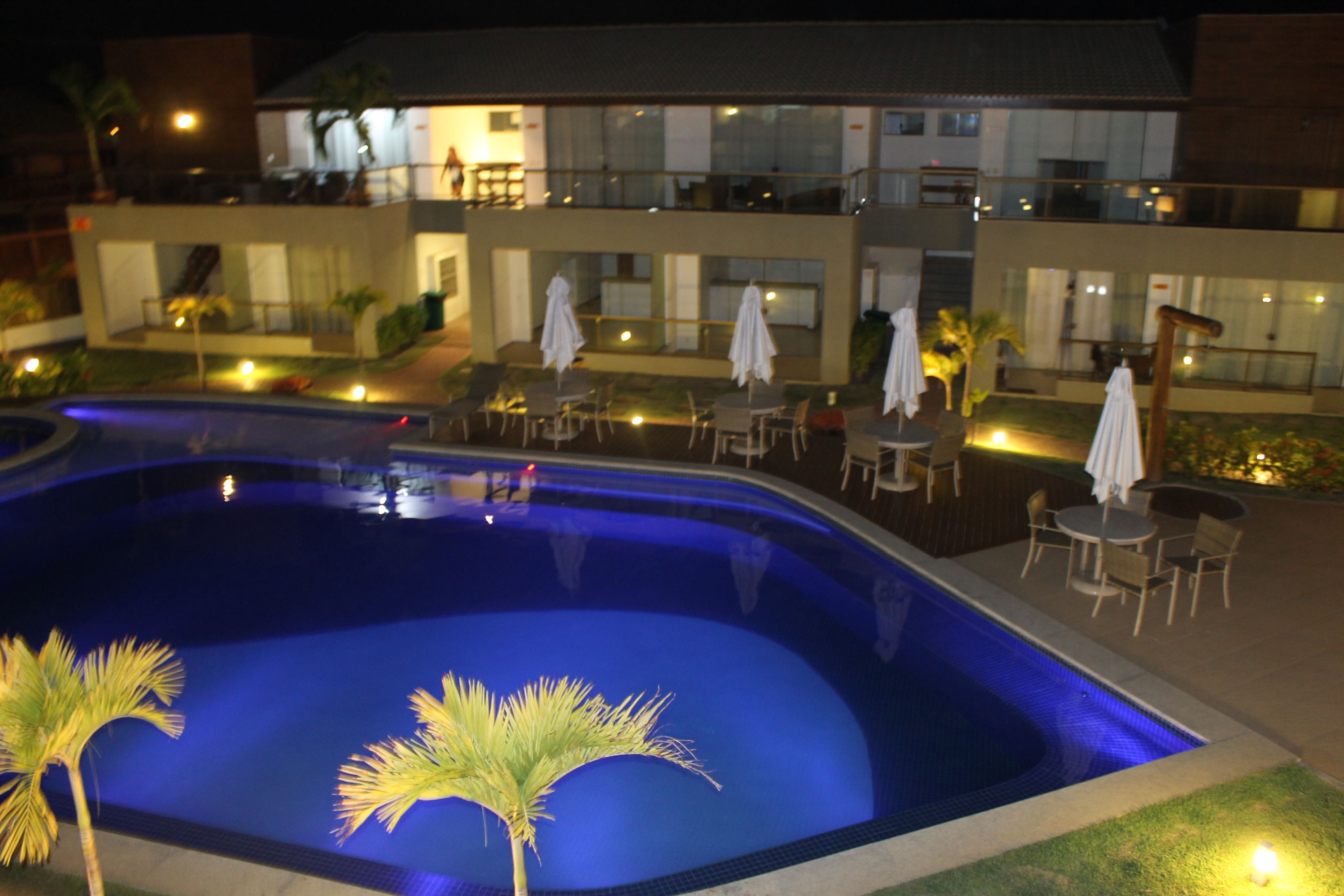 حمّام سباحة خارجي