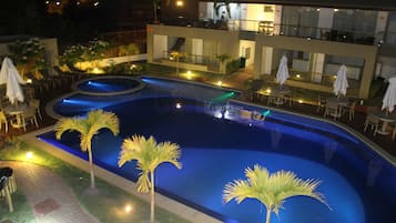 Thức ăn và đồ uống