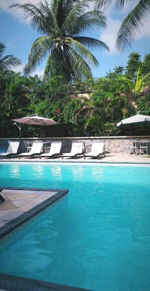 Piscine extérieure
