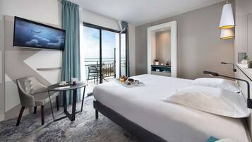 Quarto casal conforto, vista para o mar | 1 quarto, roupas de cama premium, cofres nos quartos, escrivaninha